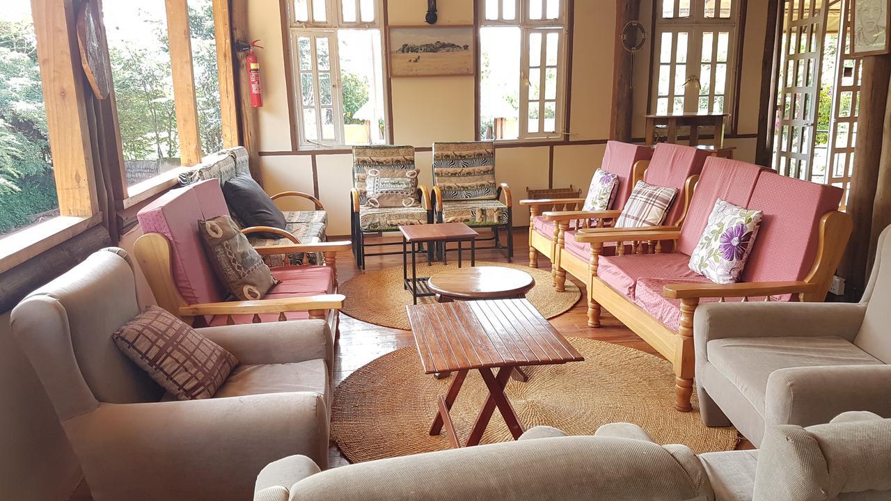 Eileen'S Trees Inn Карату Екстериор снимка